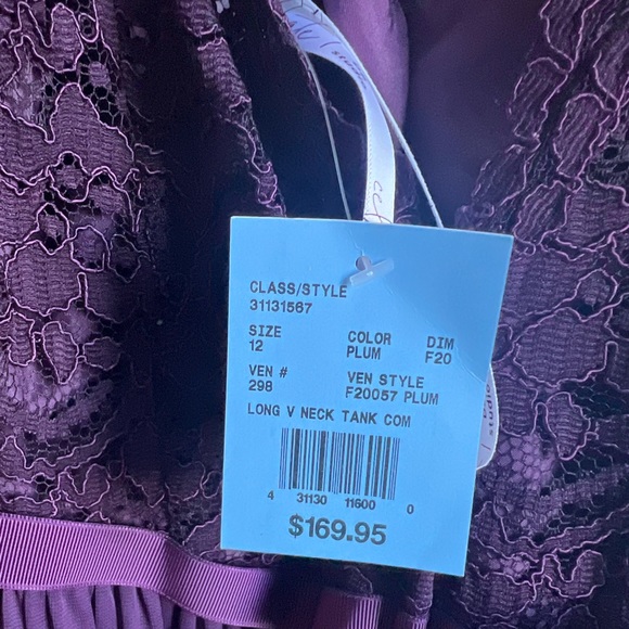 David’s bridal plum size 12 bridesmaid dress - Picture 2 of 5